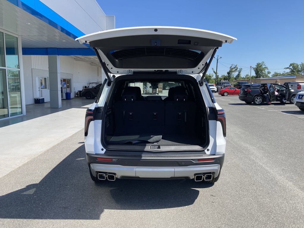 2025 Chevrolet Traverse photo 34