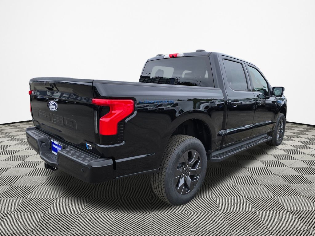 2025 Ford F-150 Lightning photo 5