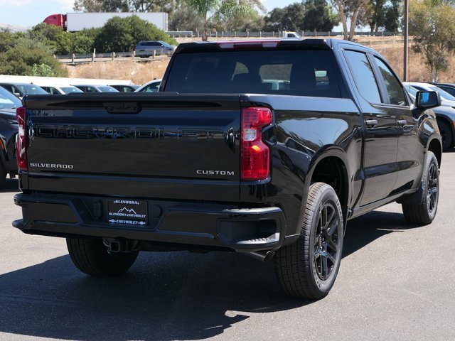 2026 Chevrolet Silverado 1500 Custom photo 3