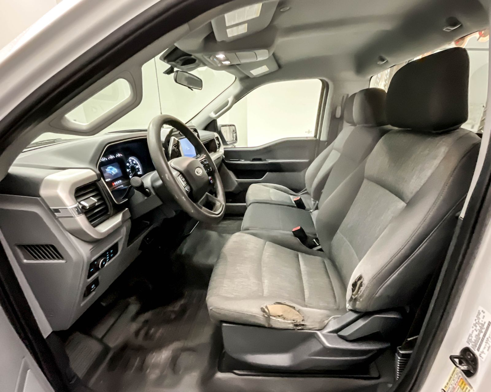 2022 Ford F-150 XL photo 10