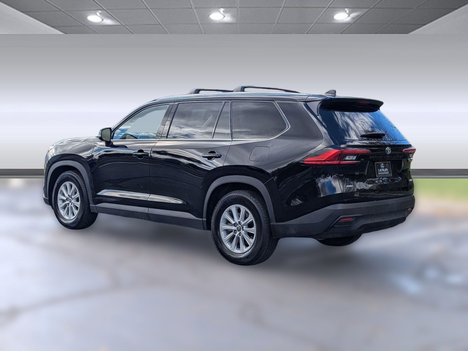 2024 Toyota Grand Highlander XLE photo 3
