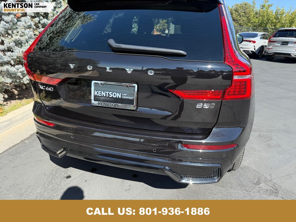 2025 Volvo XC60 B5 Plus photo 34