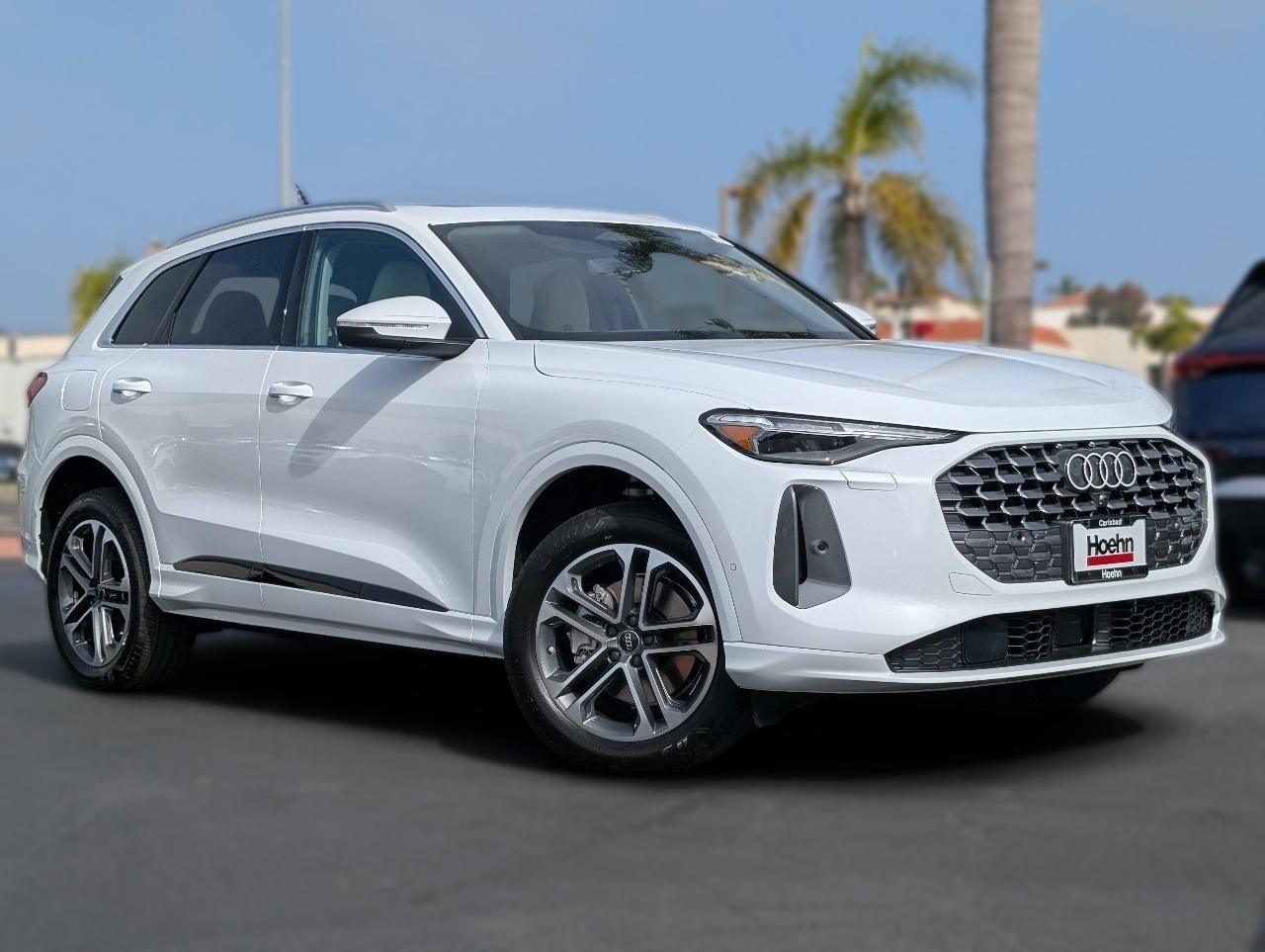 2025 Audi New Q5 Premium Plus's photo