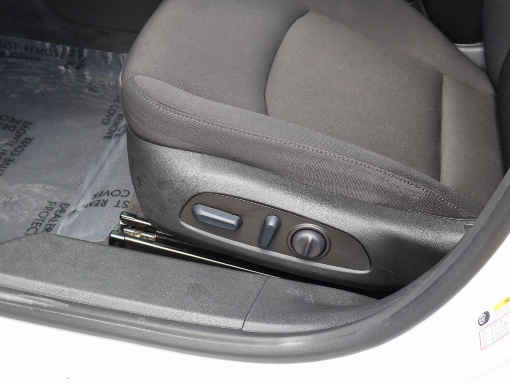 2023 Chevrolet Malibu 1LT photo 22
