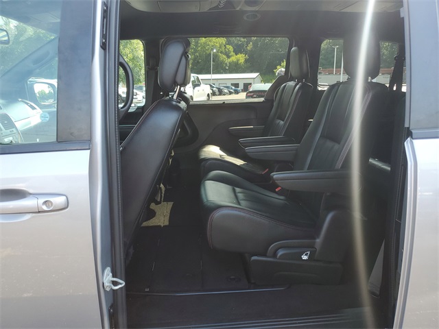 2018 Dodge Grand Caravan GT photo 21
