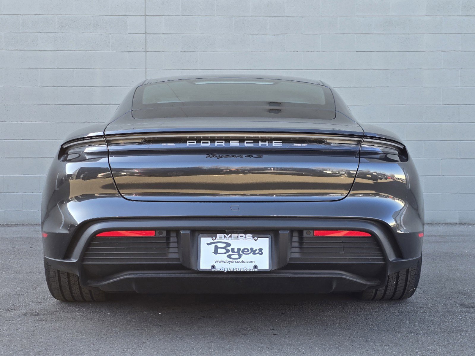 2025 Porsche Taycan 4S photo 5