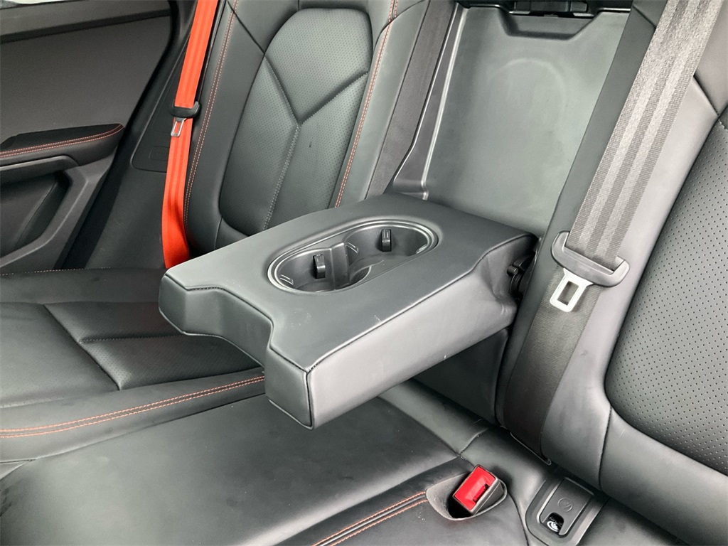 2023 Porsche Macan Base photo 26