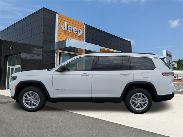 2025 Jeep Grand Cherokee Laredo X photo 5