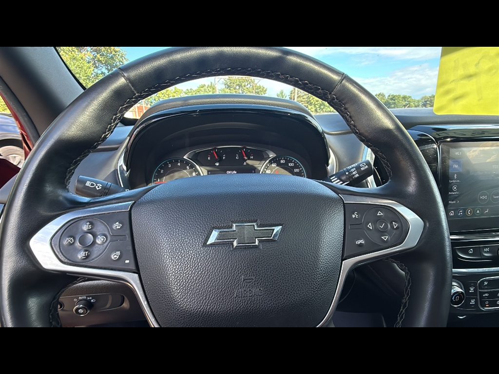 2023 Chevrolet Traverse RS photo 11
