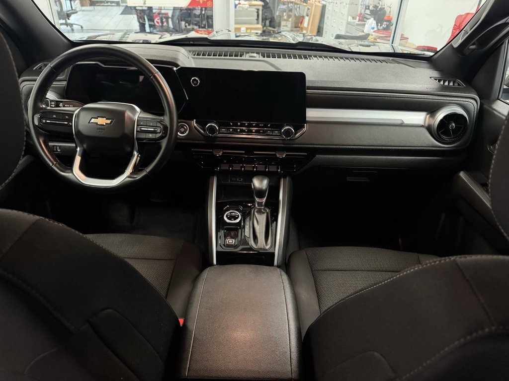 2023 Chevrolet Colorado LT photo 4