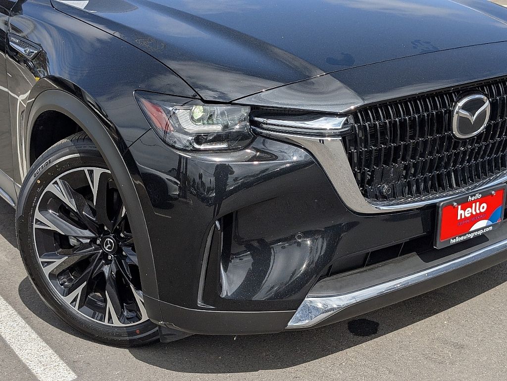 2024 Mazda CX-90 Premium photo 2