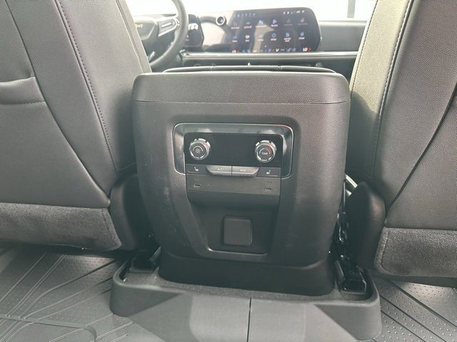 2025 Chevrolet Tahoe Premier photo 15