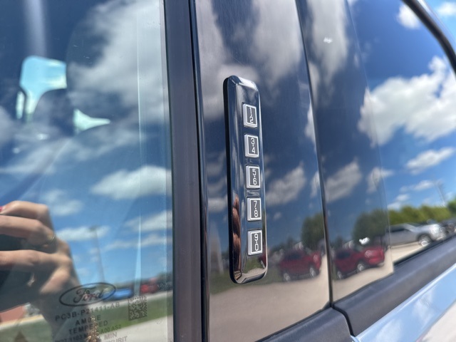 2024 Ford F-250 XLT photo 4