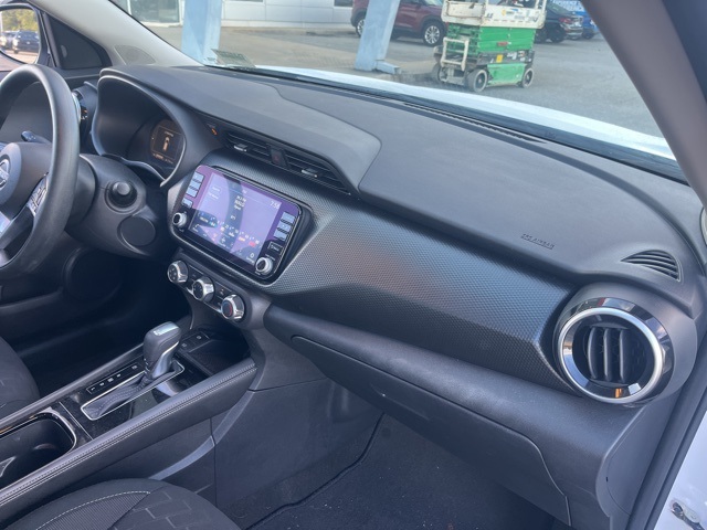 2024 Nissan Kicks SV photo 23