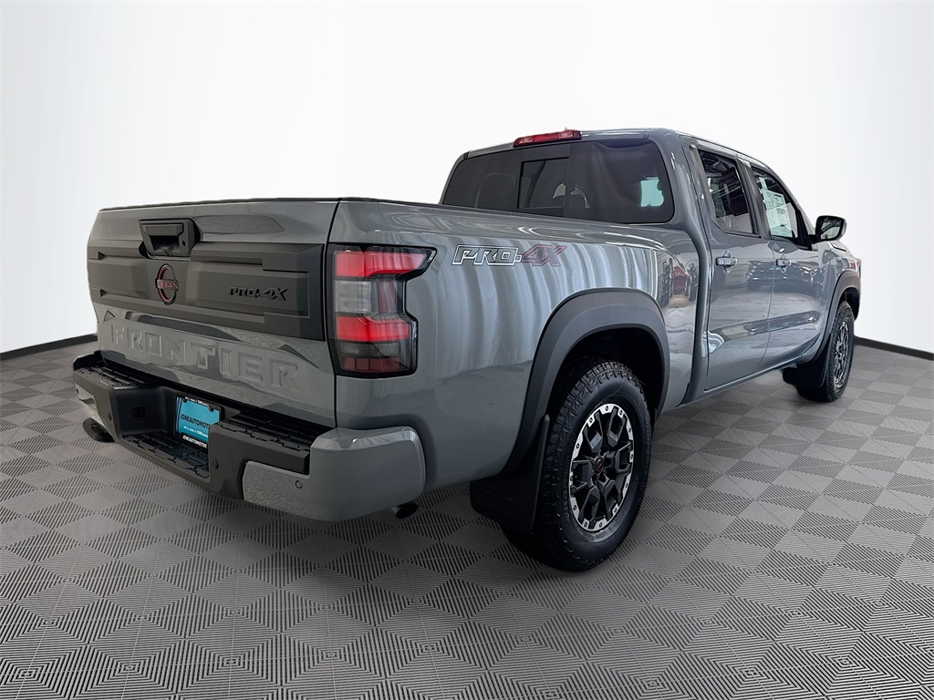 2025 Nissan Frontier PRO-4X photo 8
