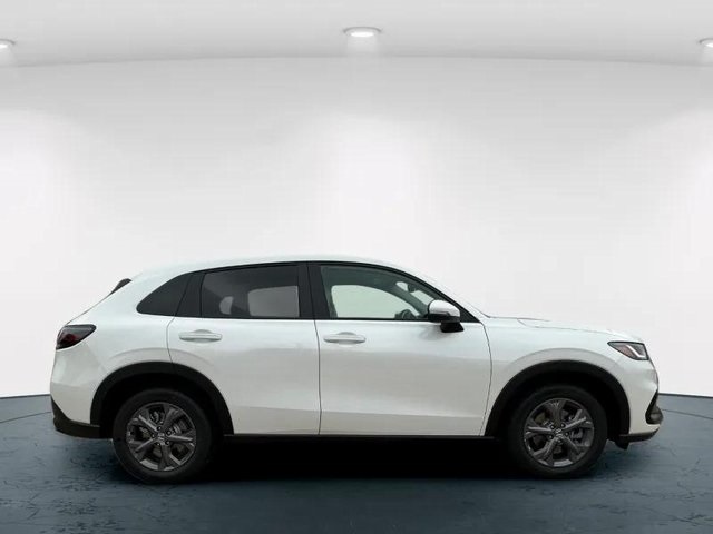 2026 Honda HR-V LX photo 7