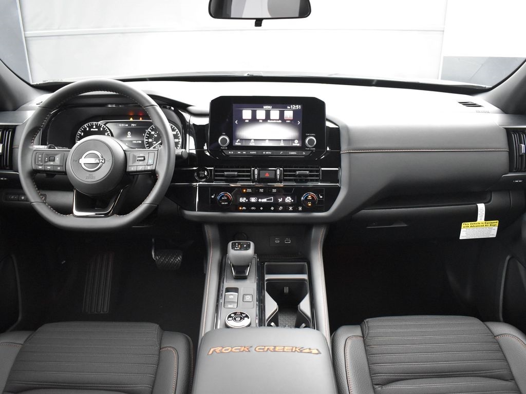 2025 Nissan Pathfinder Rock Creek photo 9