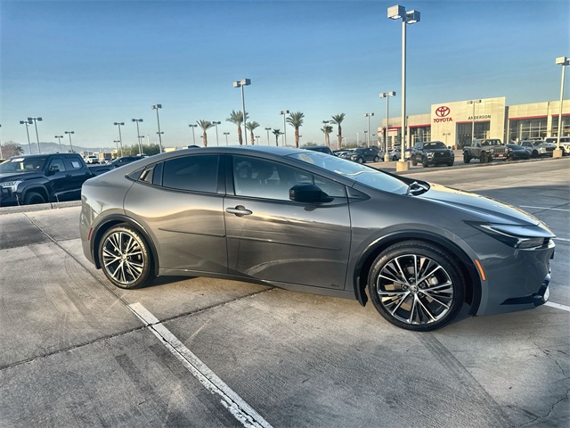 2024 Toyota Prius Limited photo 4