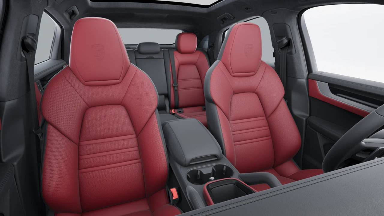 2026 Porsche Cayenne Coupe S photo 11