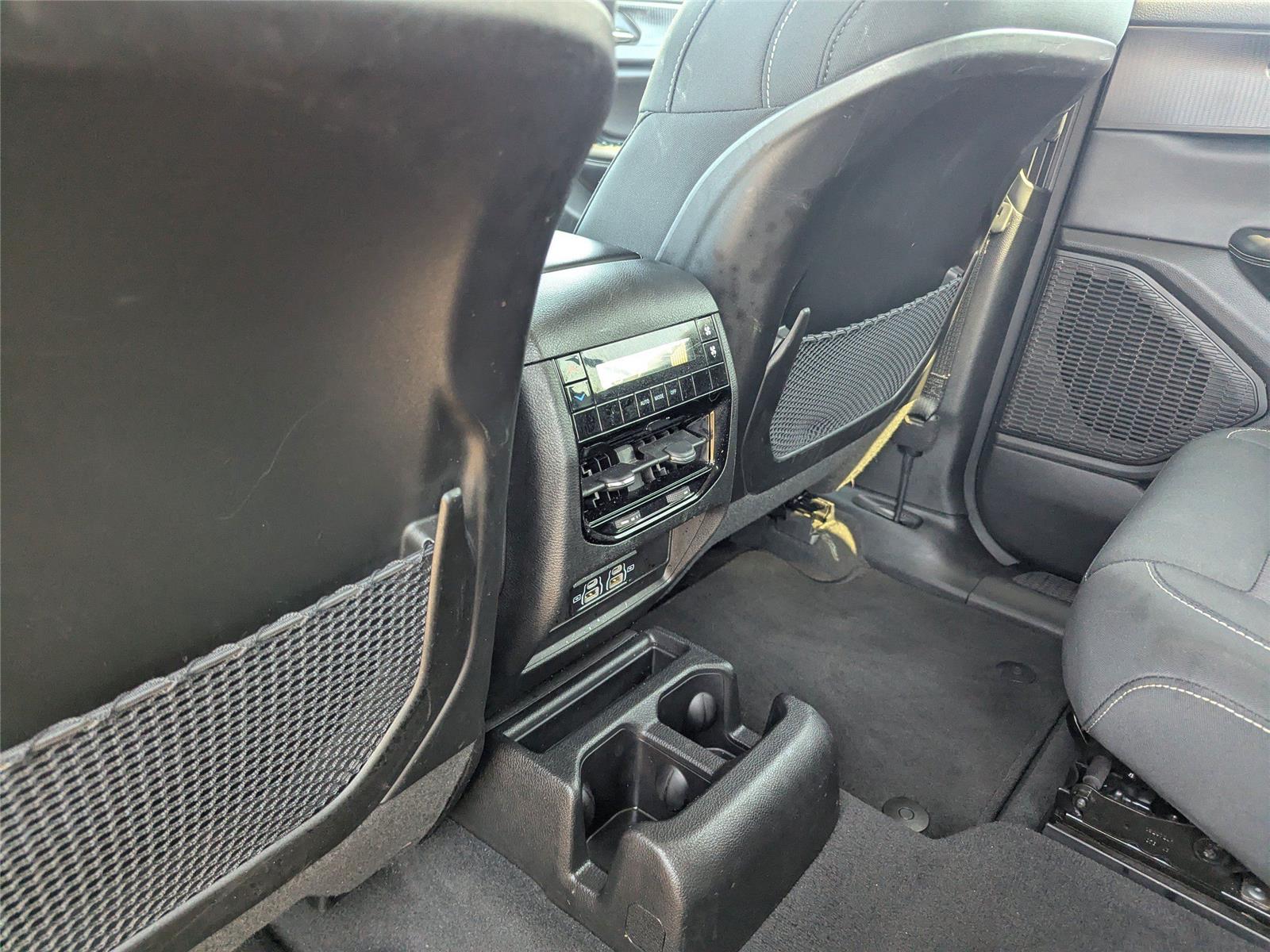 2023 Jeep Grand Cherokee Laredo photo 17
