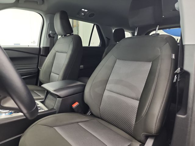 2022 Ford Explorer XLT photo 28