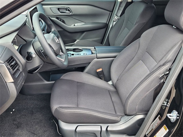 2026 Nissan Rogue S photo 3