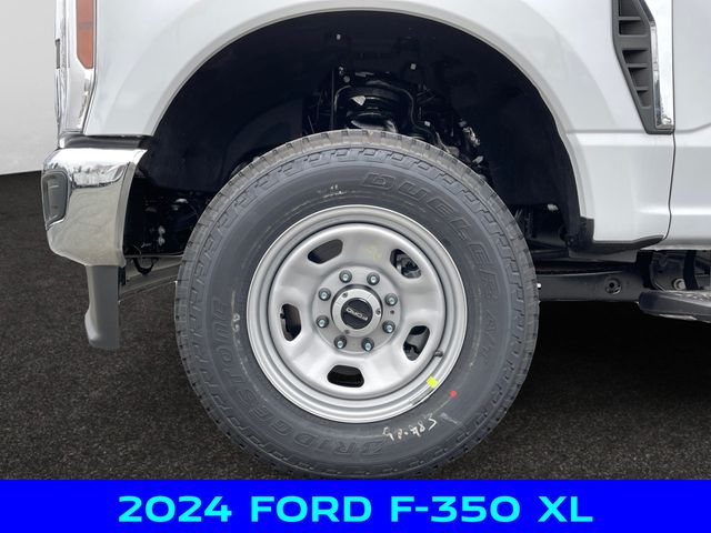 2024 Ford F-350 photo 13