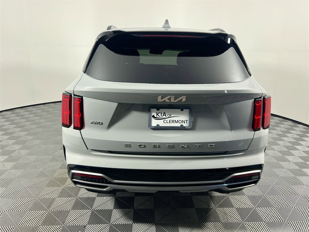 2022 Kia Sorento SX photo 3