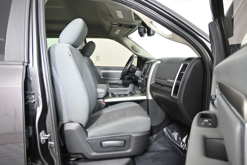 2017 Ram 1500 Big Horn photo 14