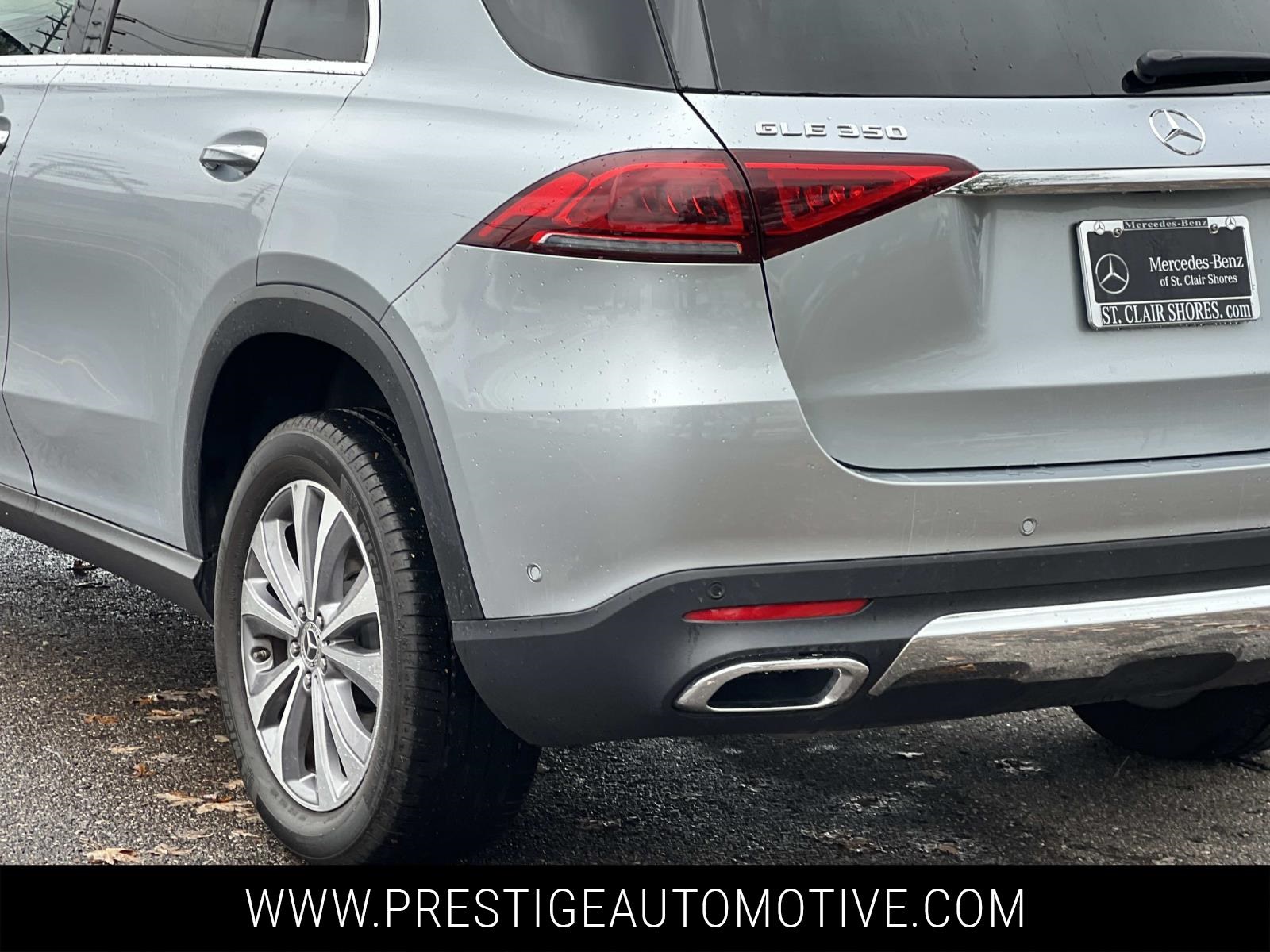 2022 Mercedes Benz GLE 350 4MATIC photo 4