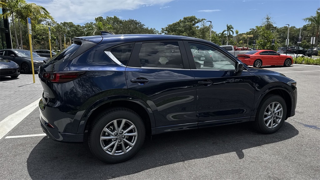 2025 Mazda CX-5 2.5 Select photo 4