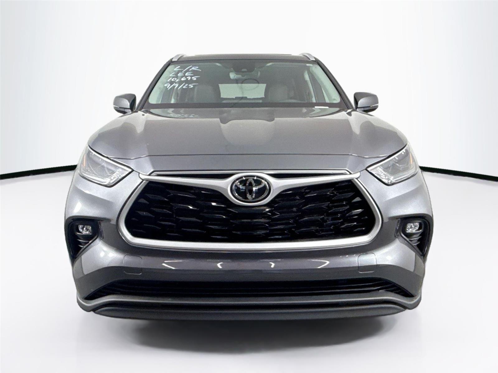 2023 Toyota Highlander Limited Platinum XLE XSE photo 3