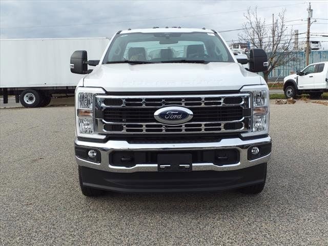 2024 Ford F-350 XL photo 2