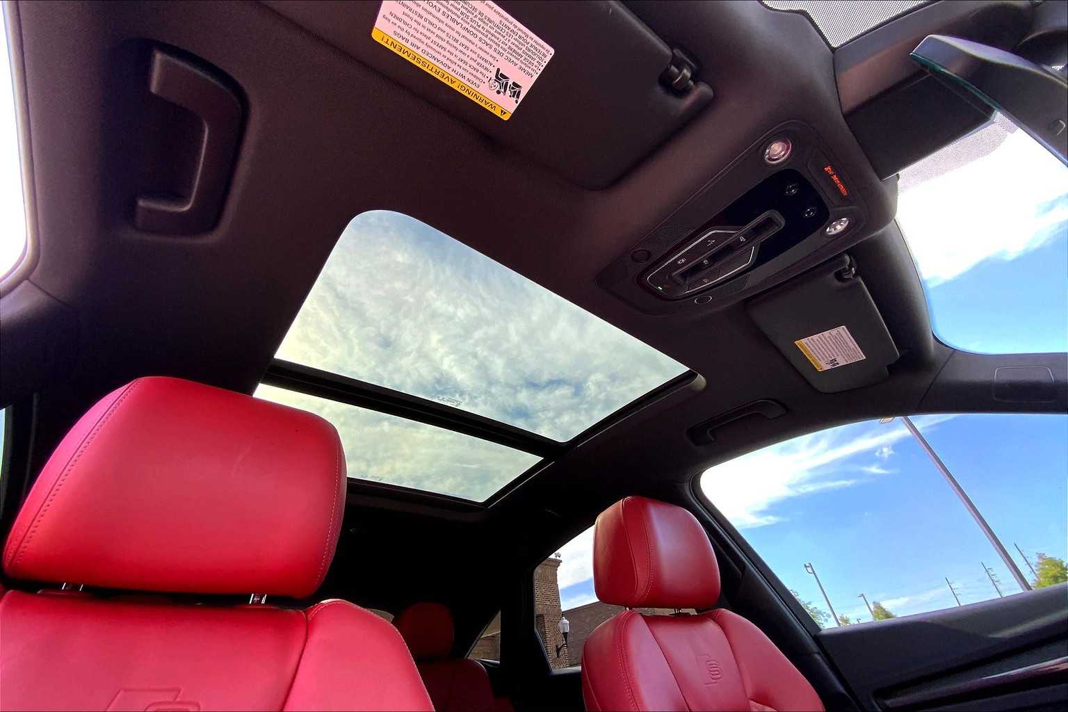 2023 Audi SQ5 Premium Plus photo 23