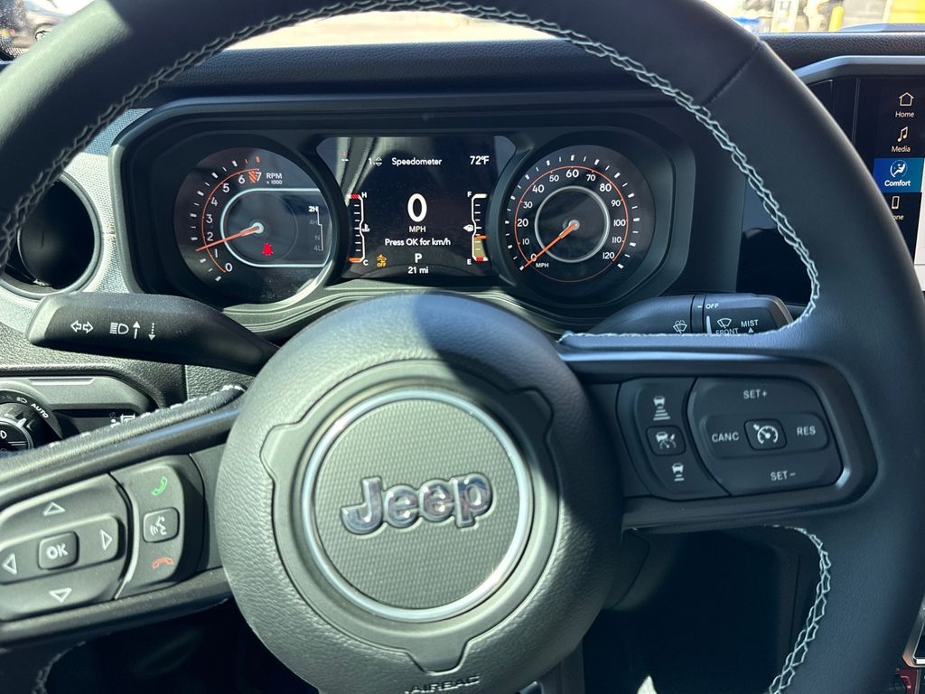 2025 Jeep Gladiator Willys photo 13