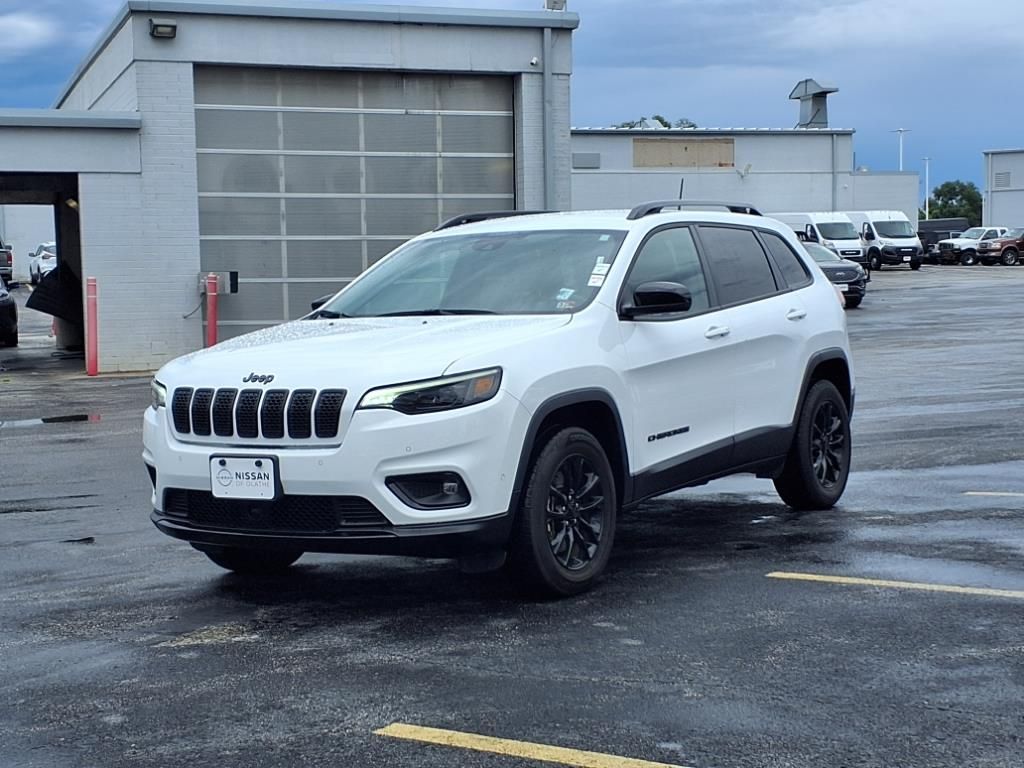 Used 2023 Jeep Cherokee Altitude Lux with VIN 1C4PJMMB7PD111758 for sale in Kansas City