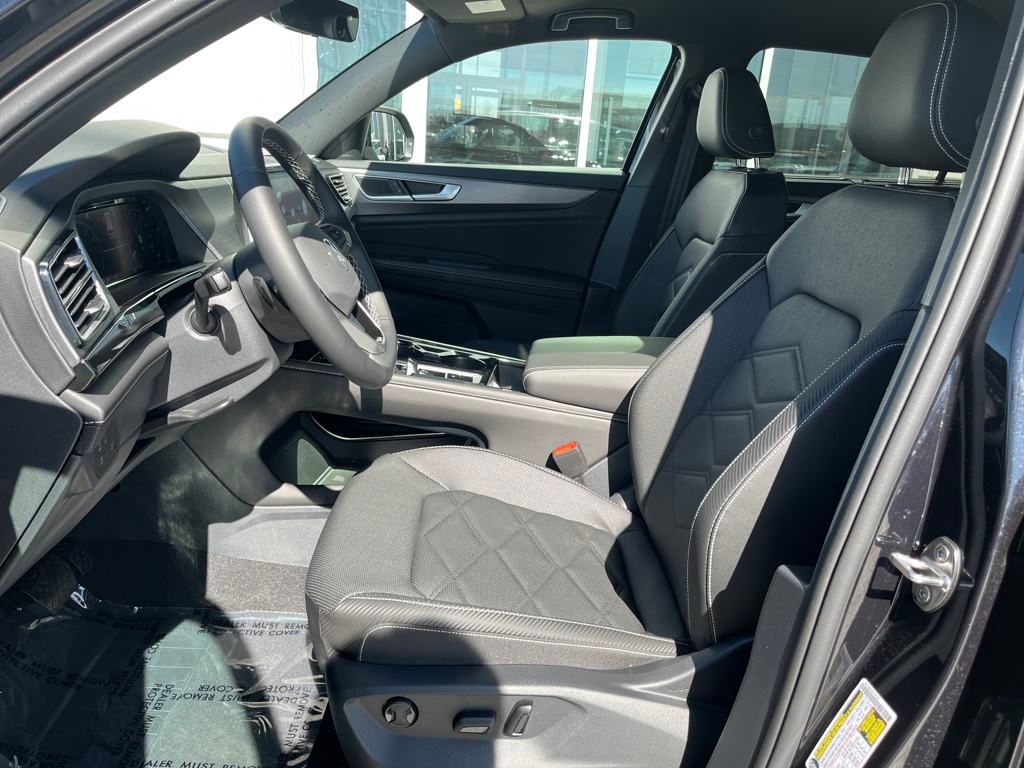 2025 Volkswagen Atlas Cross Sport SE Technology photo 9