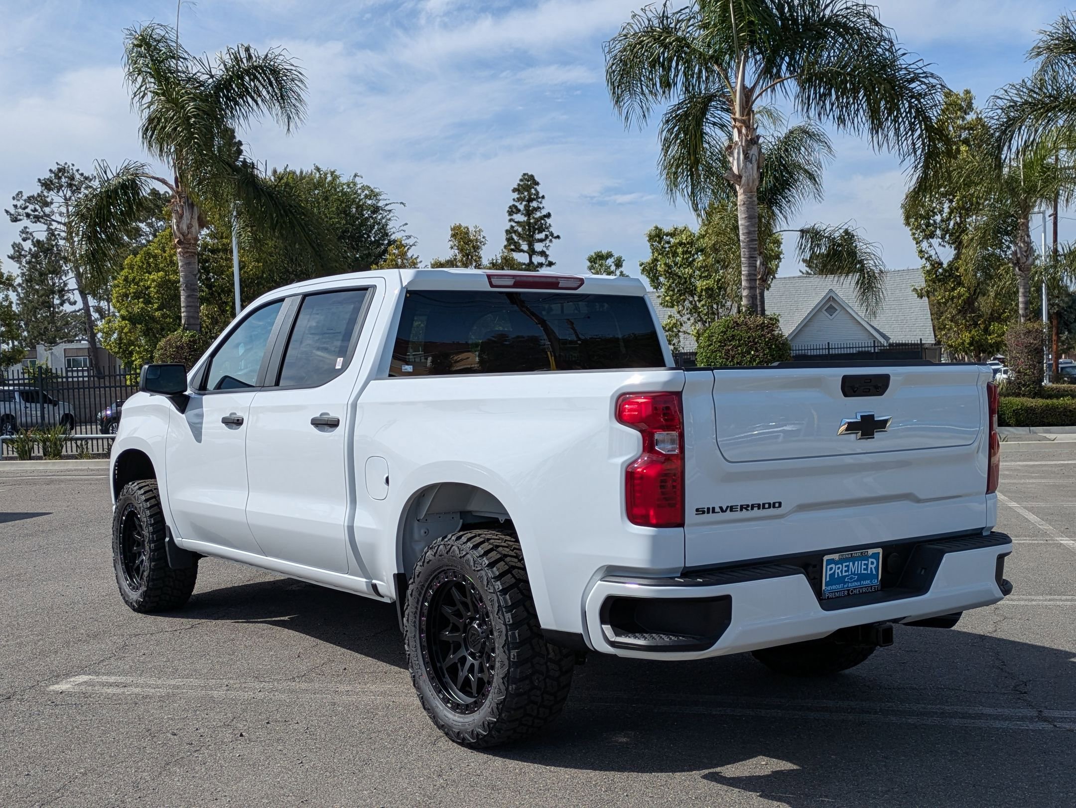 2025 Chevrolet Silverado 1500 Custom photo 3