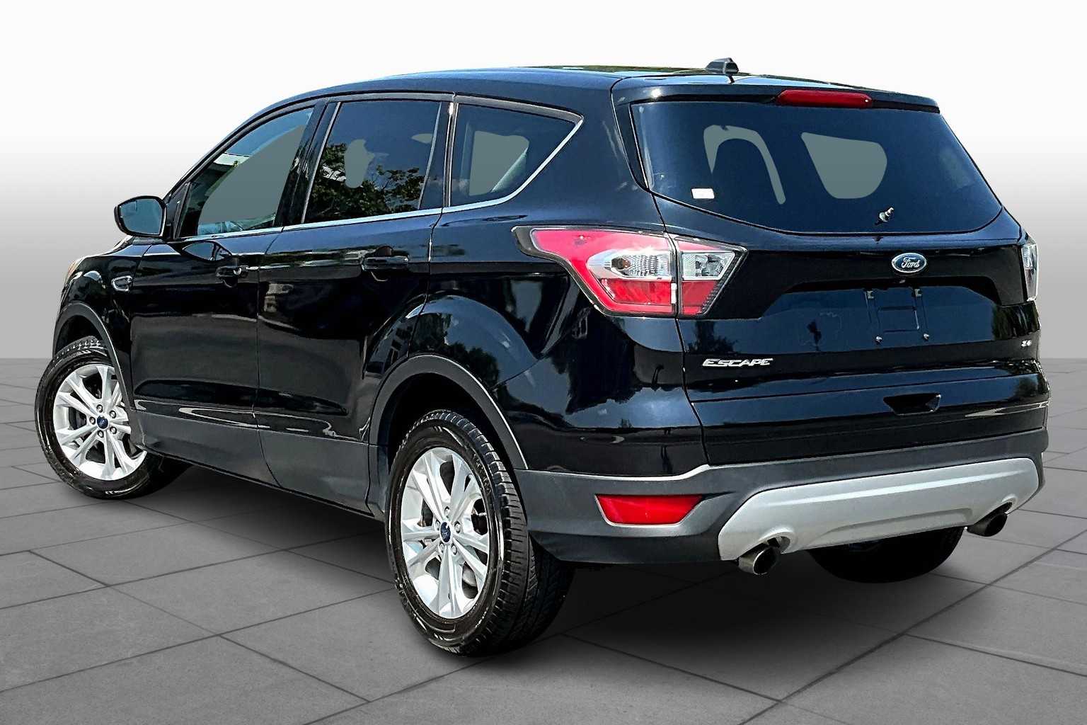 2017 Ford Escape SE photo 10