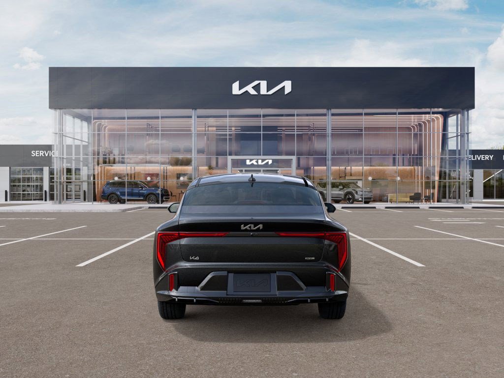 2025 Kia K4 GT-Line photo 3