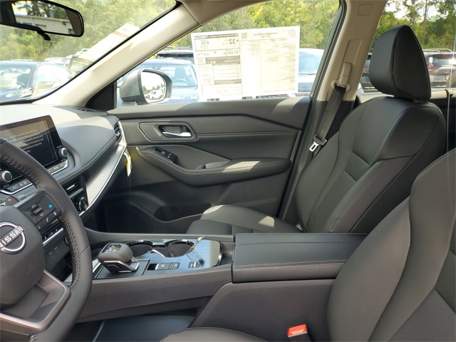 2026 Nissan Rogue SV photo 8