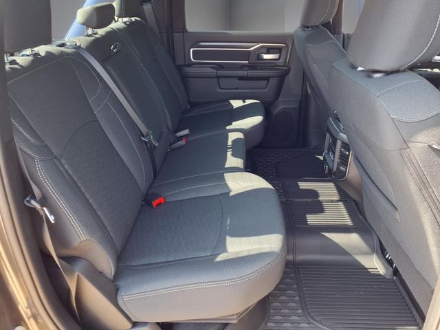 2025 Ram 2500 Big Horn photo 18