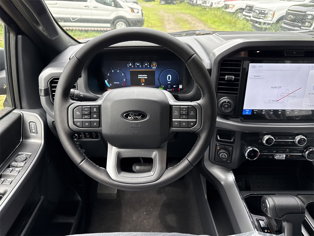 2025 Ford F-150 XLT photo 9