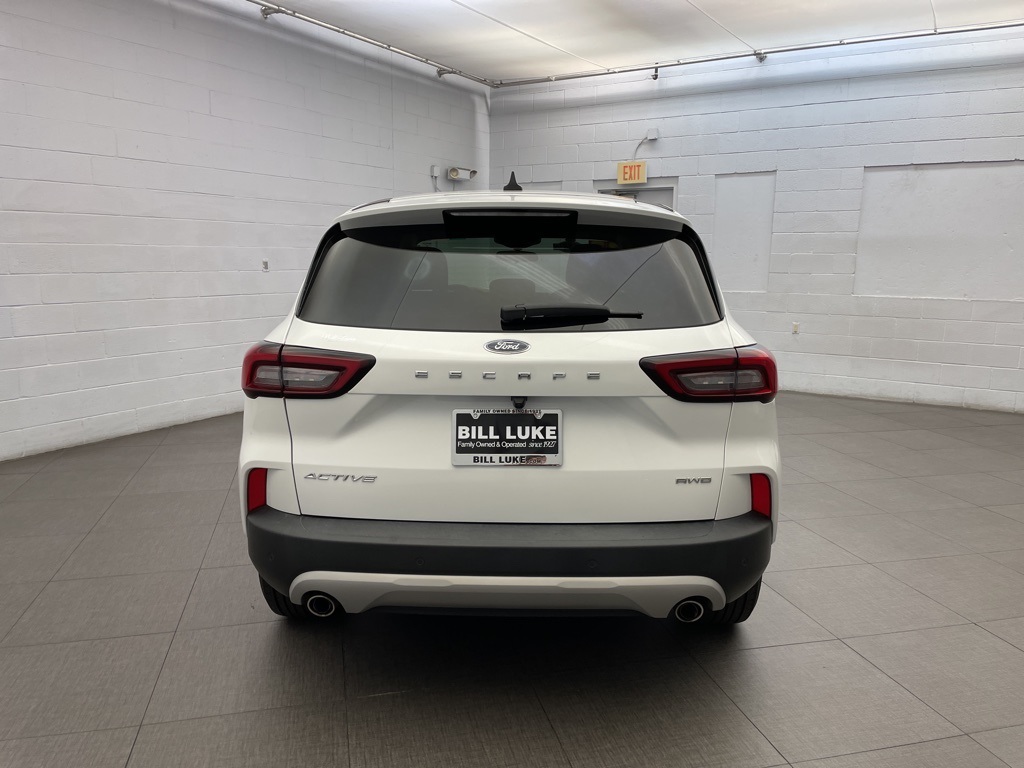 2023 Ford Escape Active photo 2