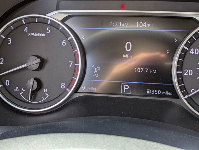 2025 Nissan Sentra SV photo 13