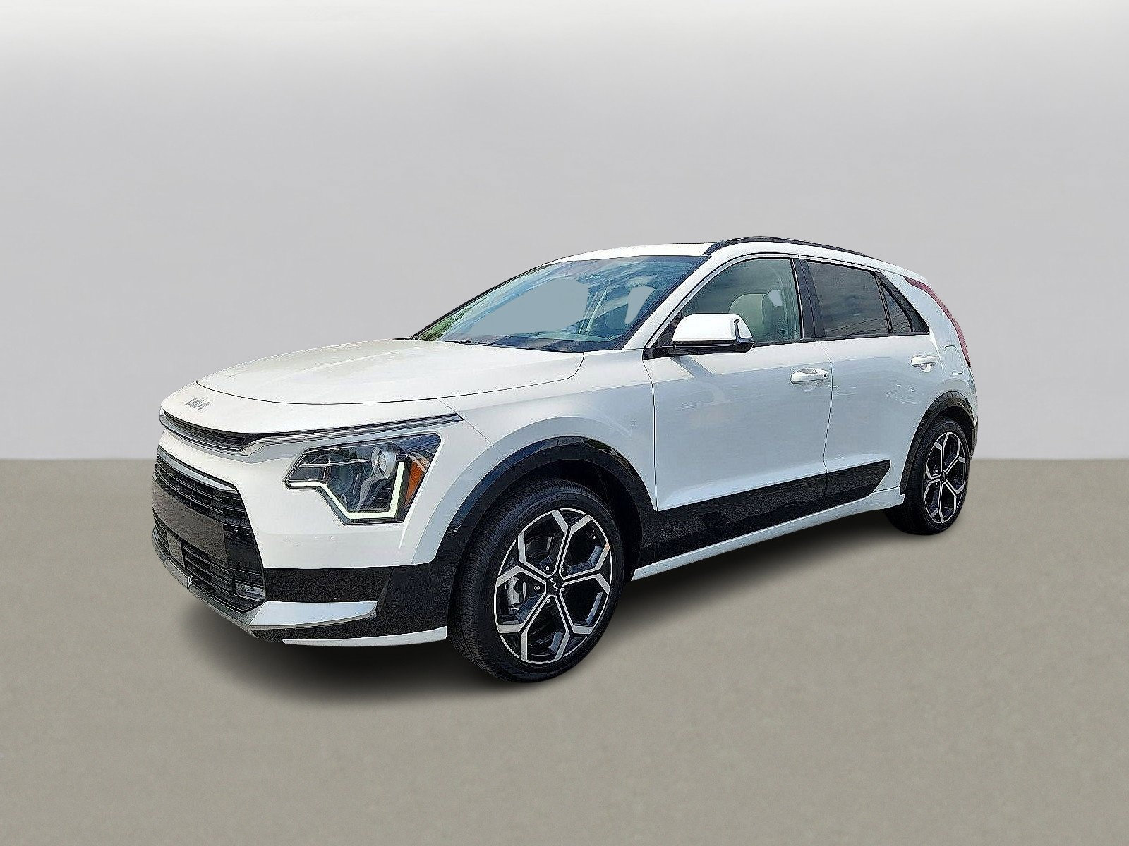 2025 Kia Niro EX Touring photo 2