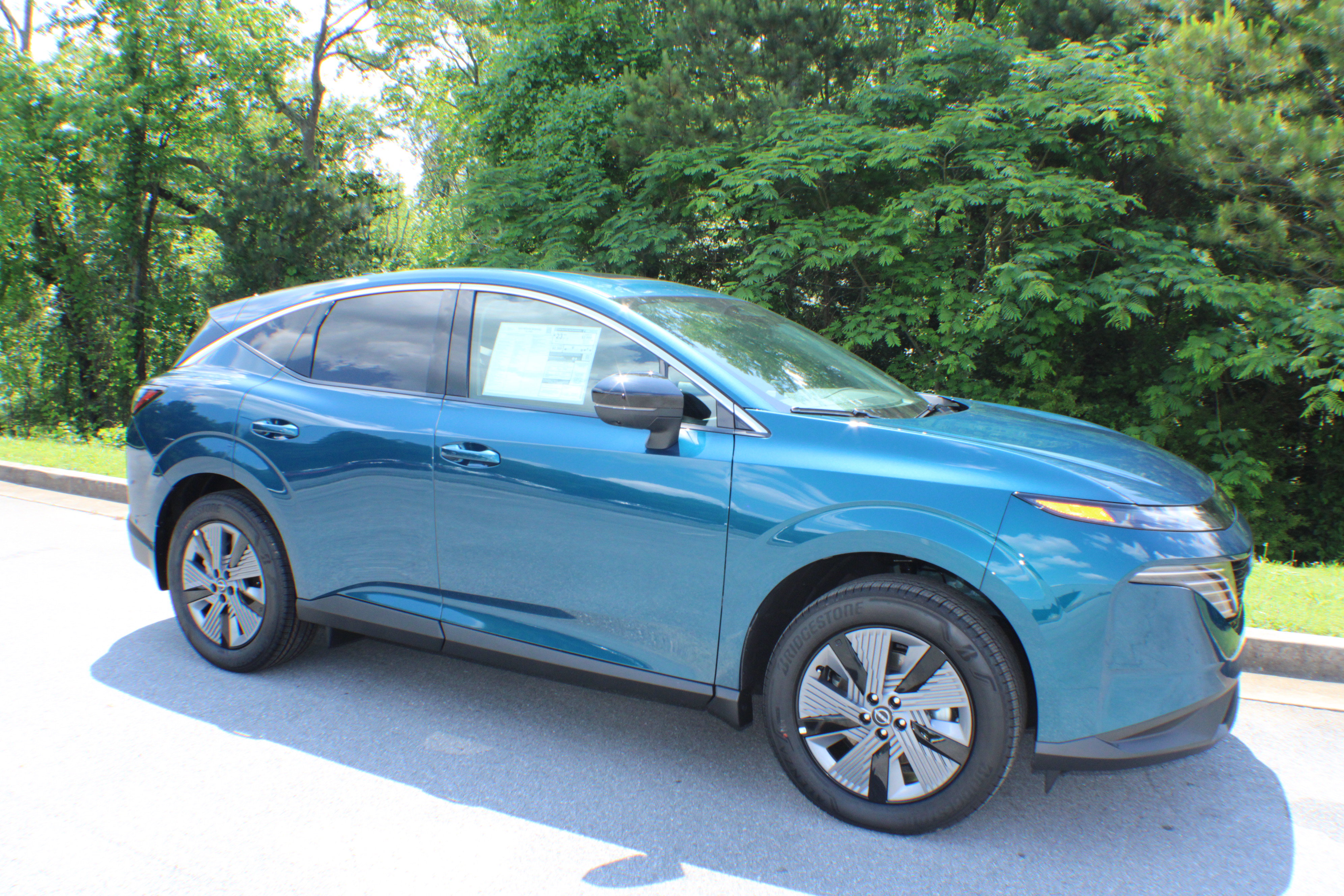 2025 Nissan Murano SL's photo