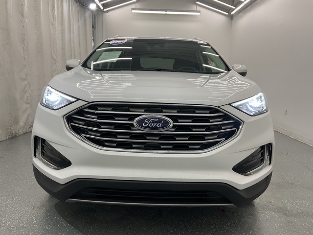 2020 Ford Edge SEL photo 3