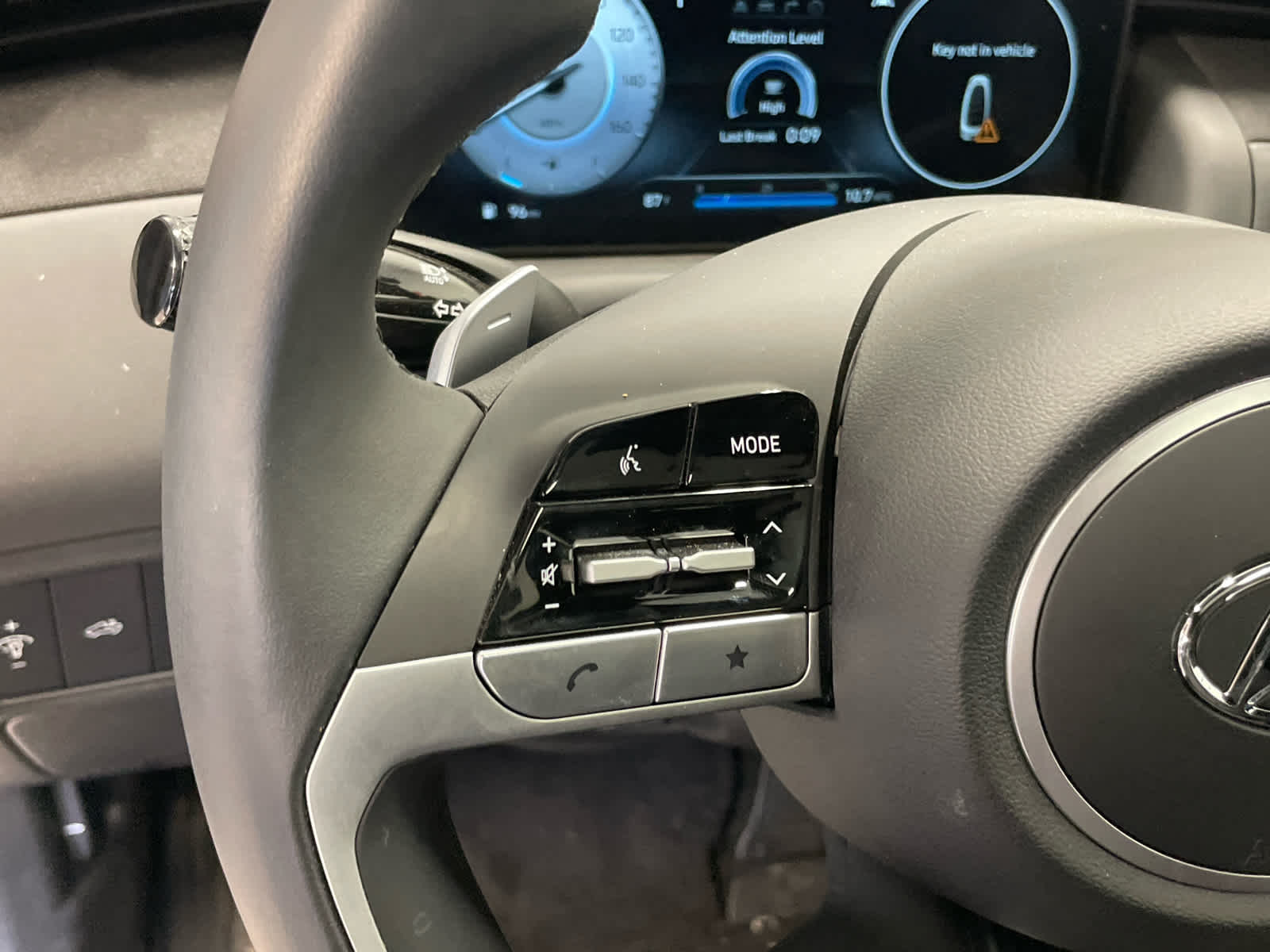 2024 Hyundai Santa Cruz Limited photo 29