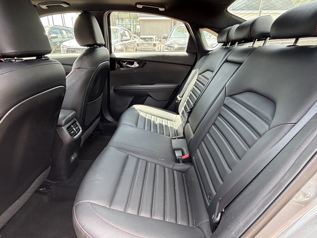 2022 Kia Forte GT photo 14